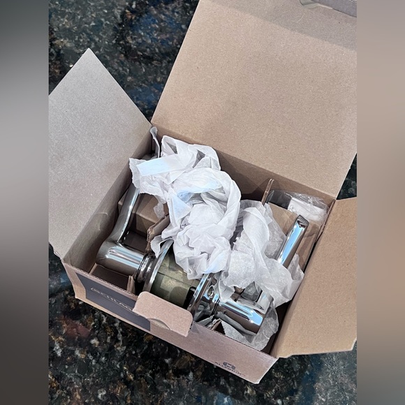 NEW Schlage Flair Passage Door Lever Set Polished Chrome F10FLA625 - Picture 4 of 5